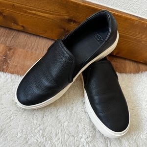 UGG Jass Black Leather Slip On Sneakers Shoes Womens Size 8 EXCELLENT CONDITION